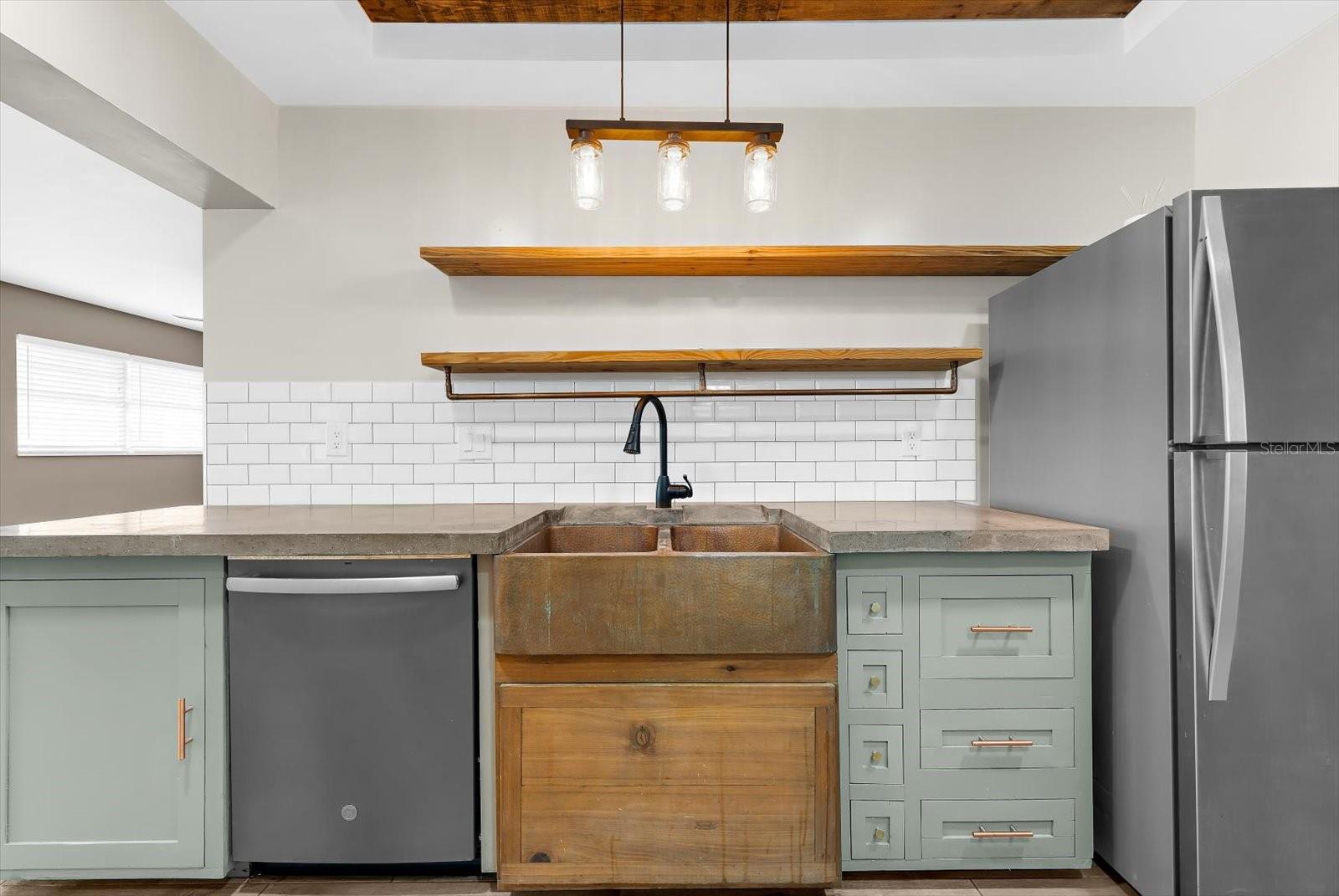 Image 11 of 58 For 904 66th Avenue W