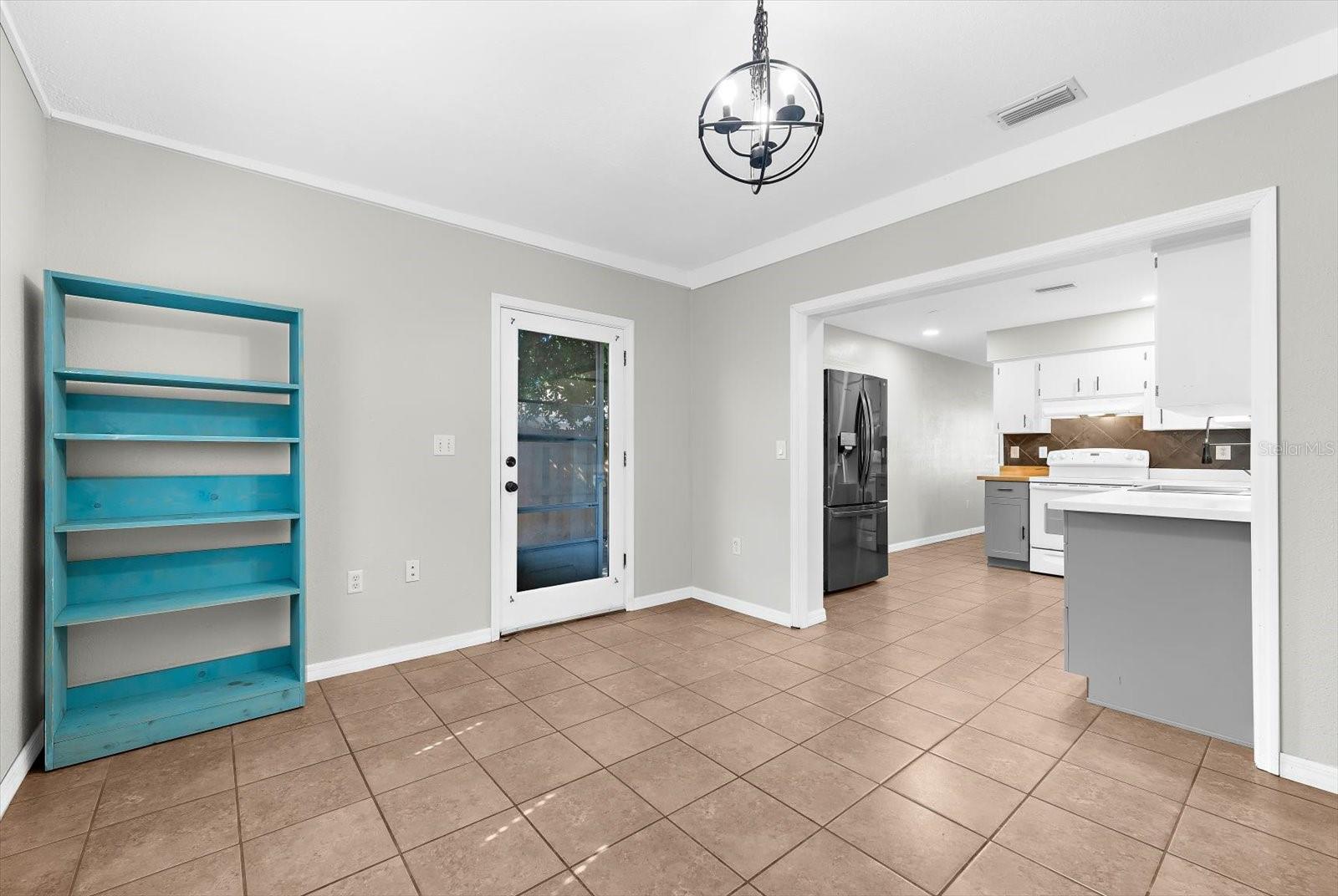 Image 35 of 58 For 904 66th Avenue W