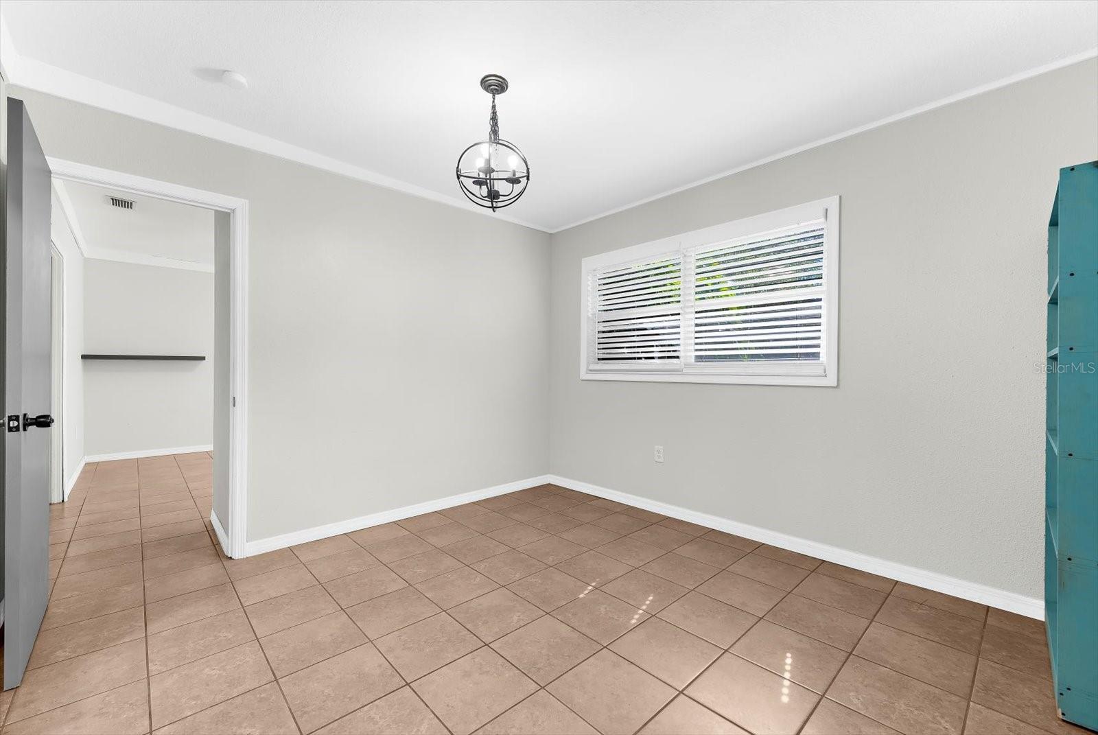 Image 36 of 58 For 904 66th Avenue W