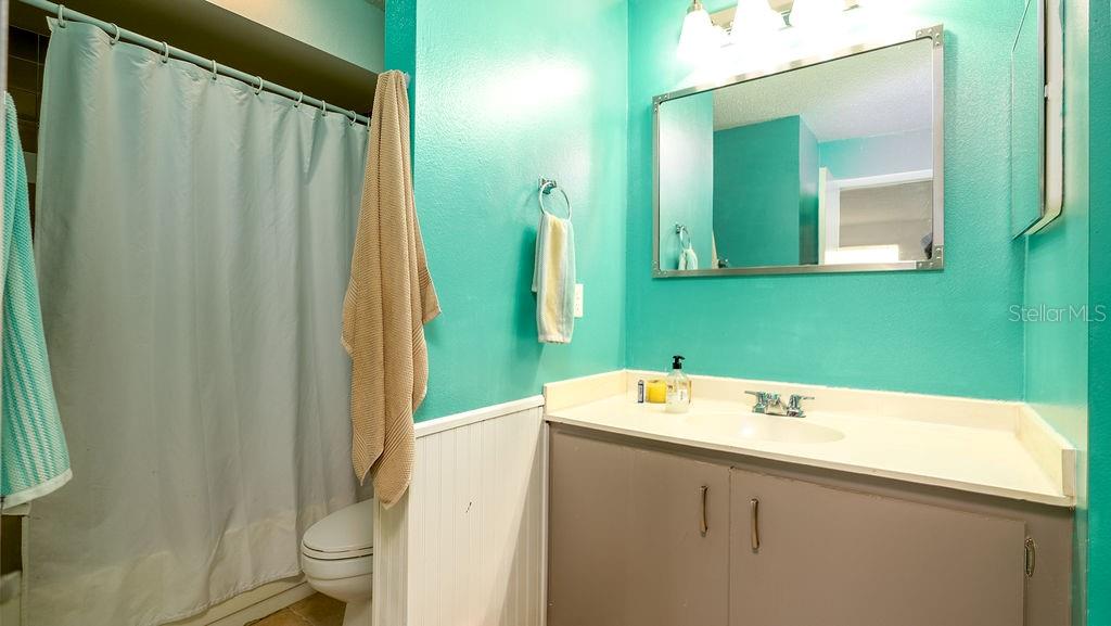 Image 14 of 29 For 6033 34th Street W 94