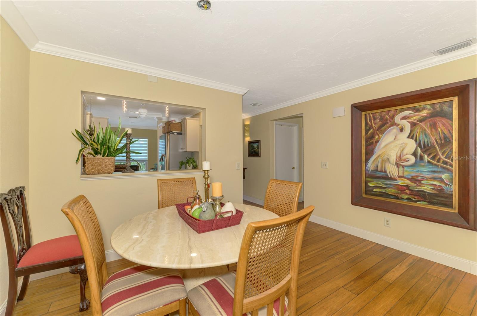 Image 10 of 53 For 4489 Longmeadow  74