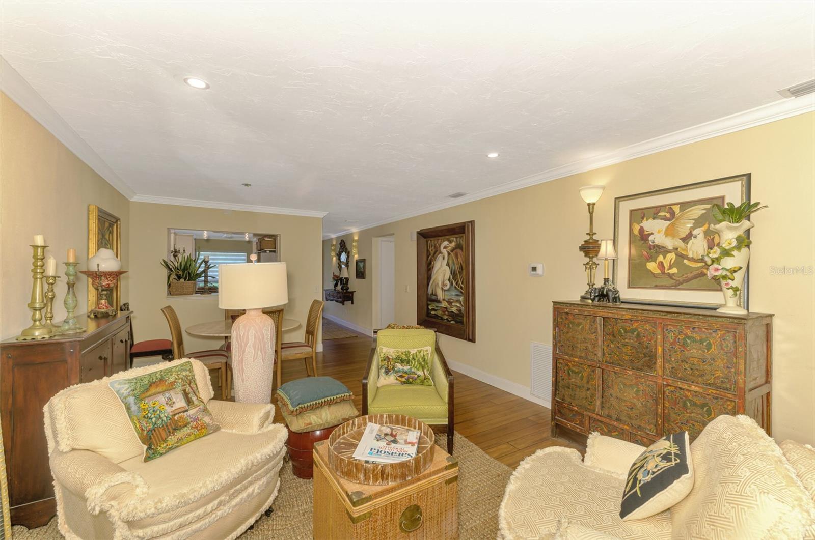 Image 16 of 53 For 4489 Longmeadow  74