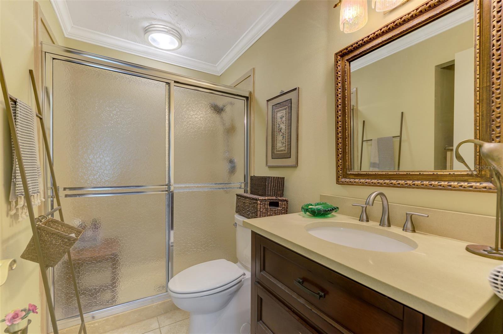 Image 36 of 53 For 4489 Longmeadow  74