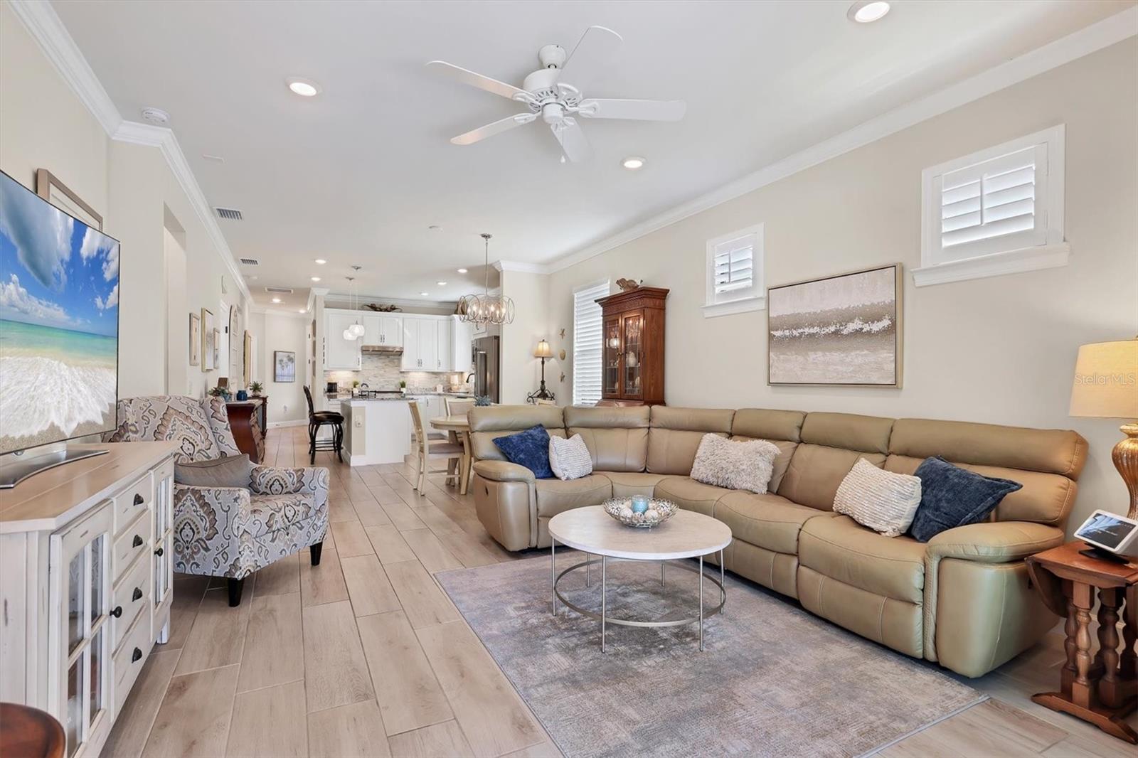 Image 15 of 78 For 6918 Hanover Court