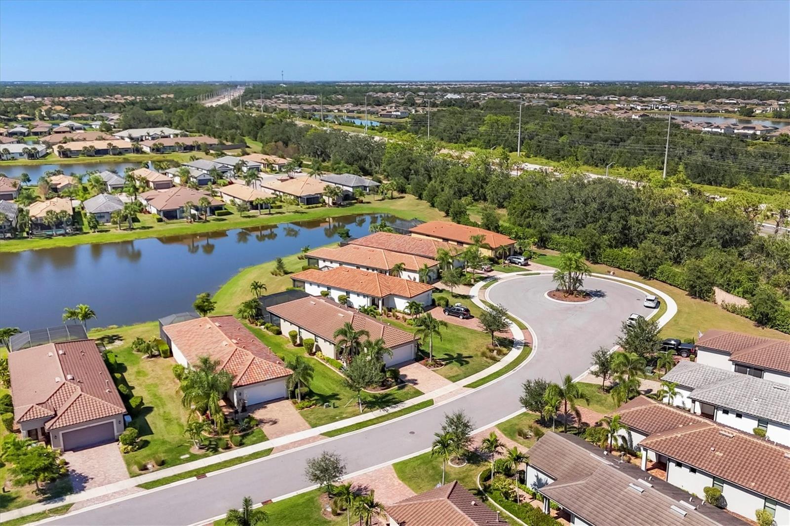 Image 36 of 78 For 6918 Hanover Court