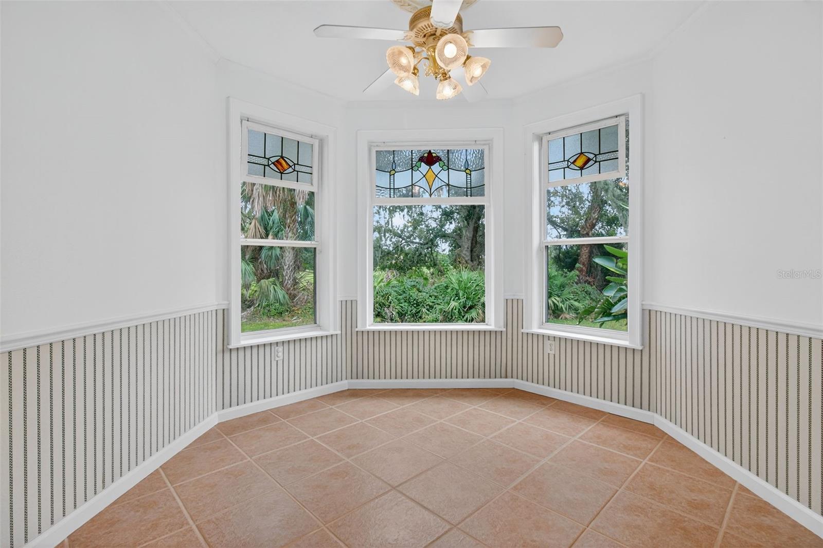 Image 13 of 38 For 625 137th Street Ne