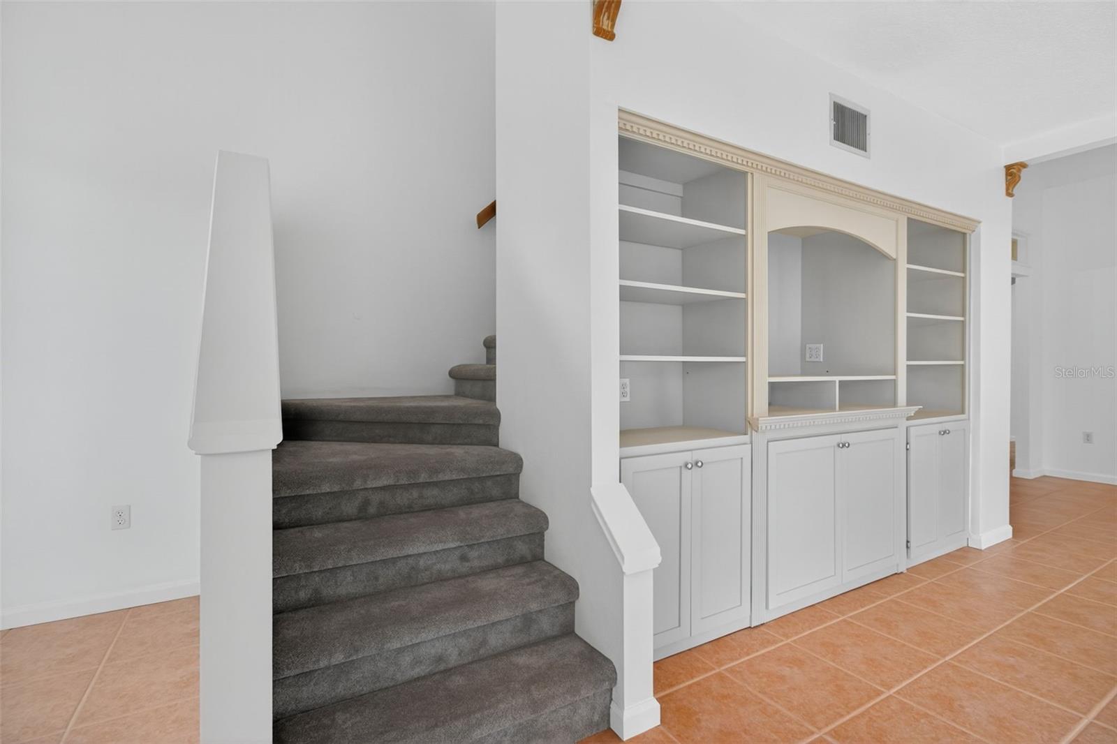 Image 20 of 38 For 625 137th Street Ne