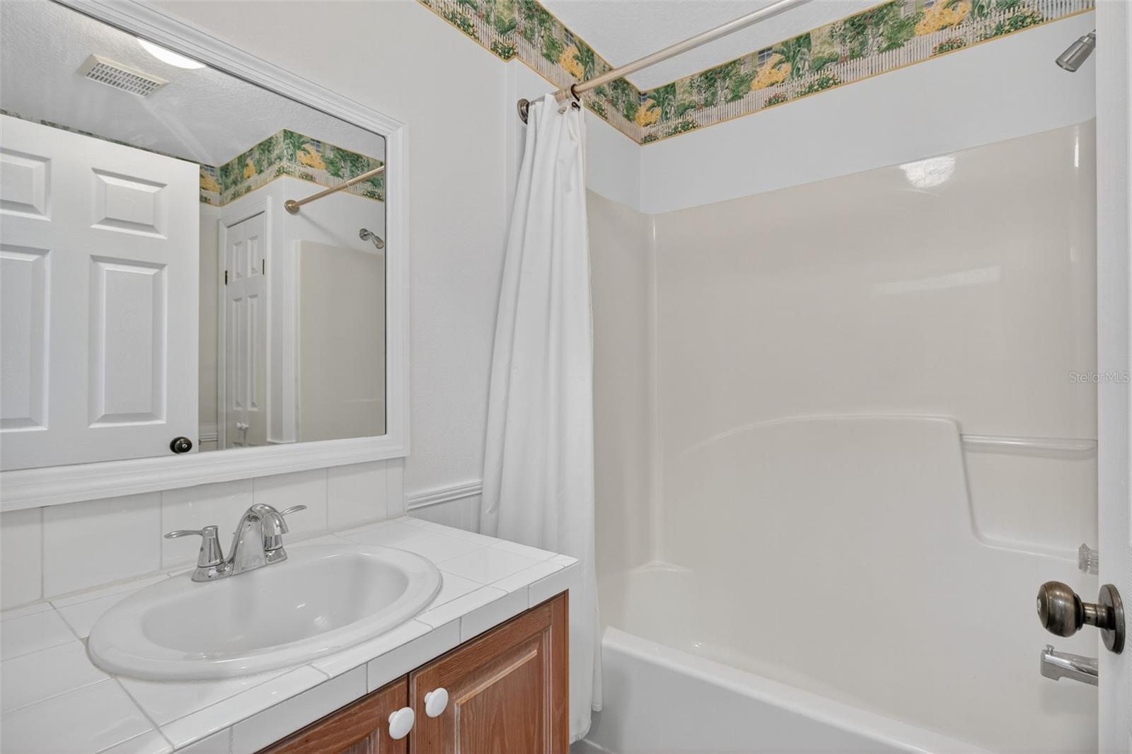 Image 23 of 38 For 625 137th Street Ne