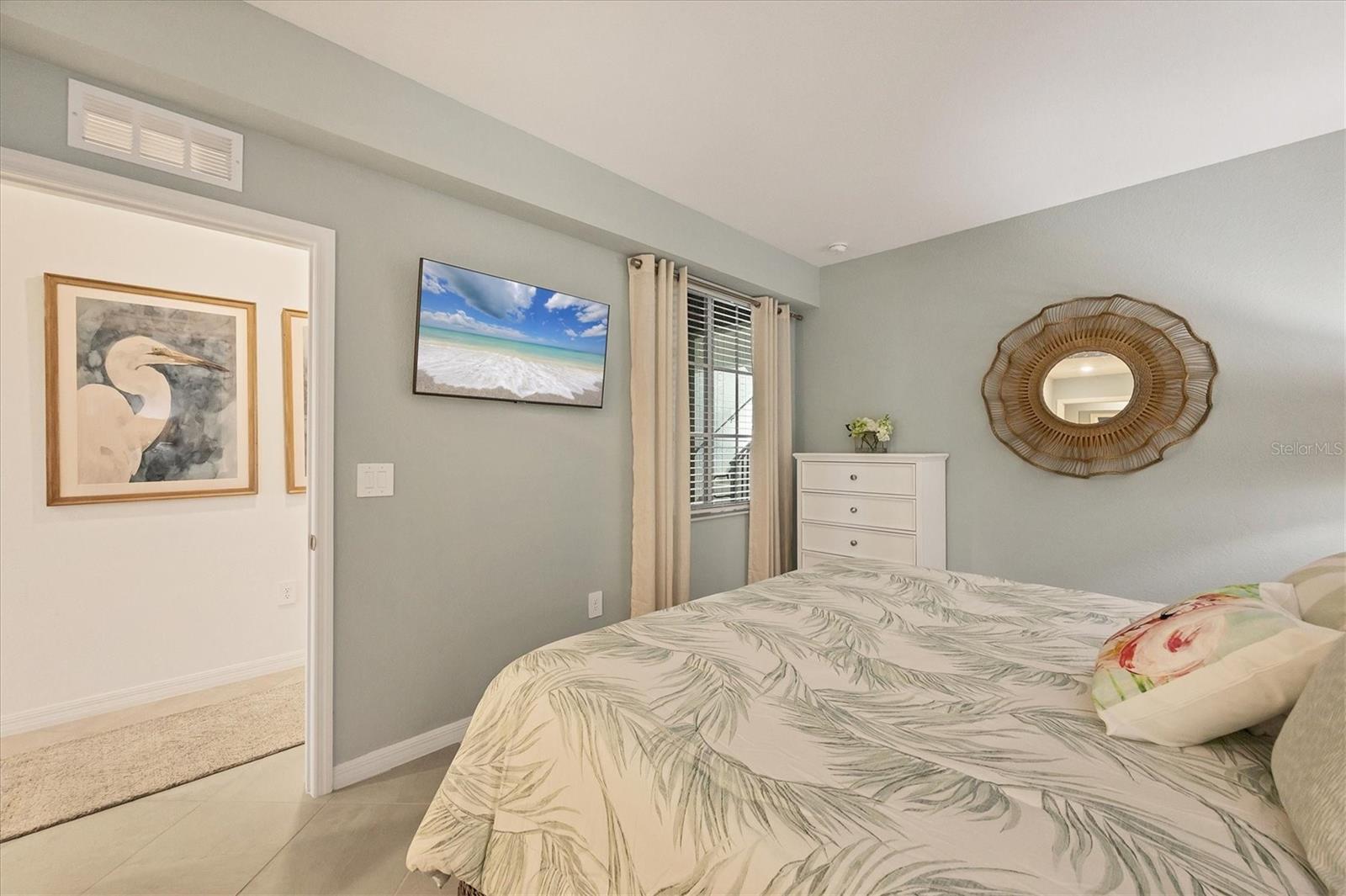 Image 19 of 78 For 17655 Opal Sand Drive  102