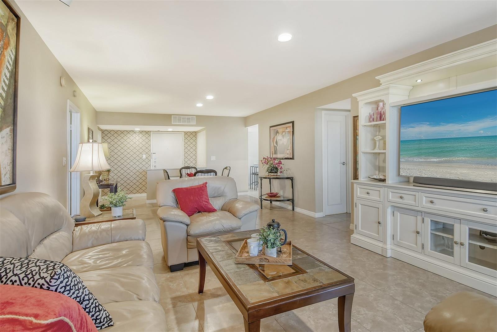 Image 11 of 88 For 1125 Peppertree Drive 706