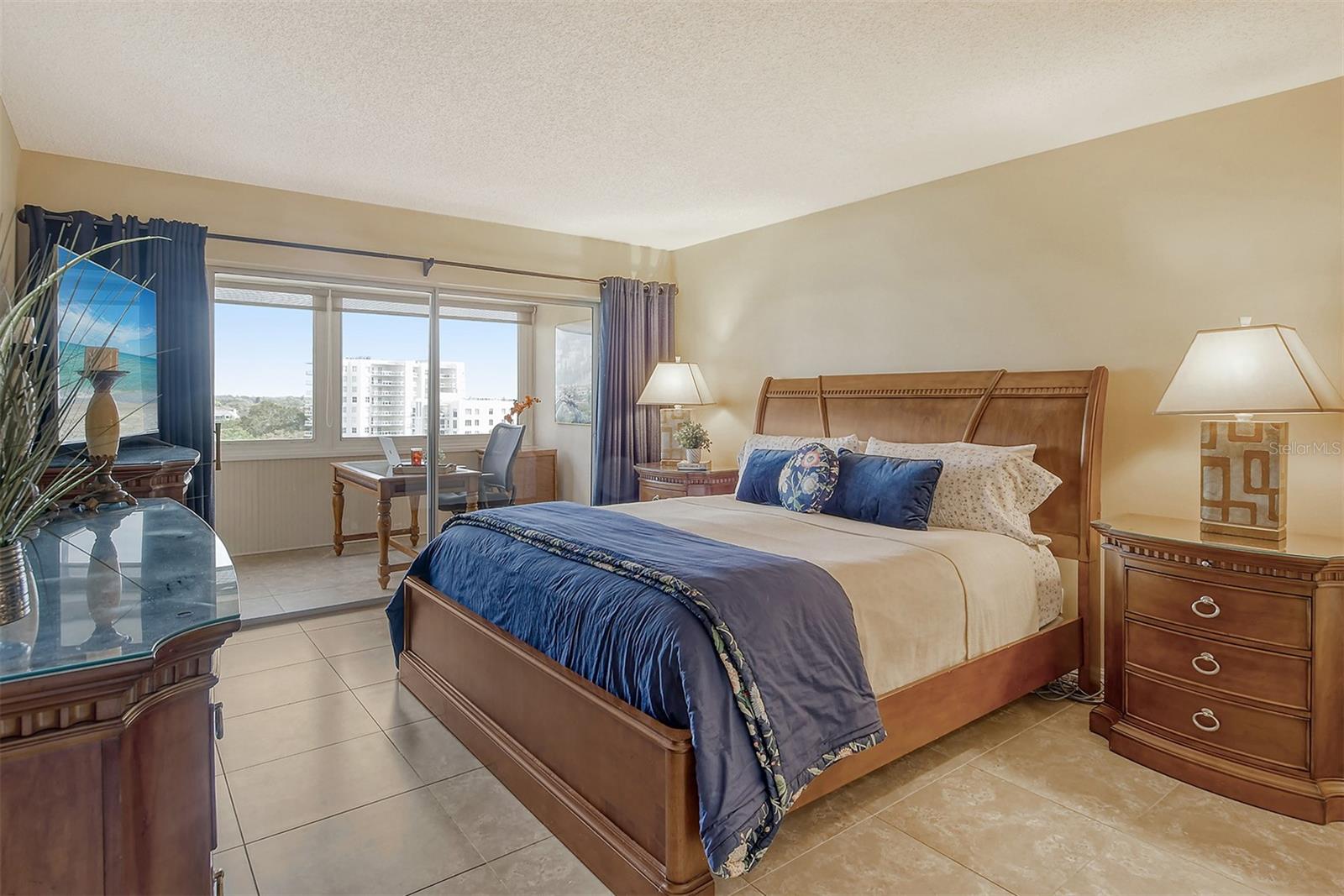 Image 25 of 88 For 1125 Peppertree Drive 706