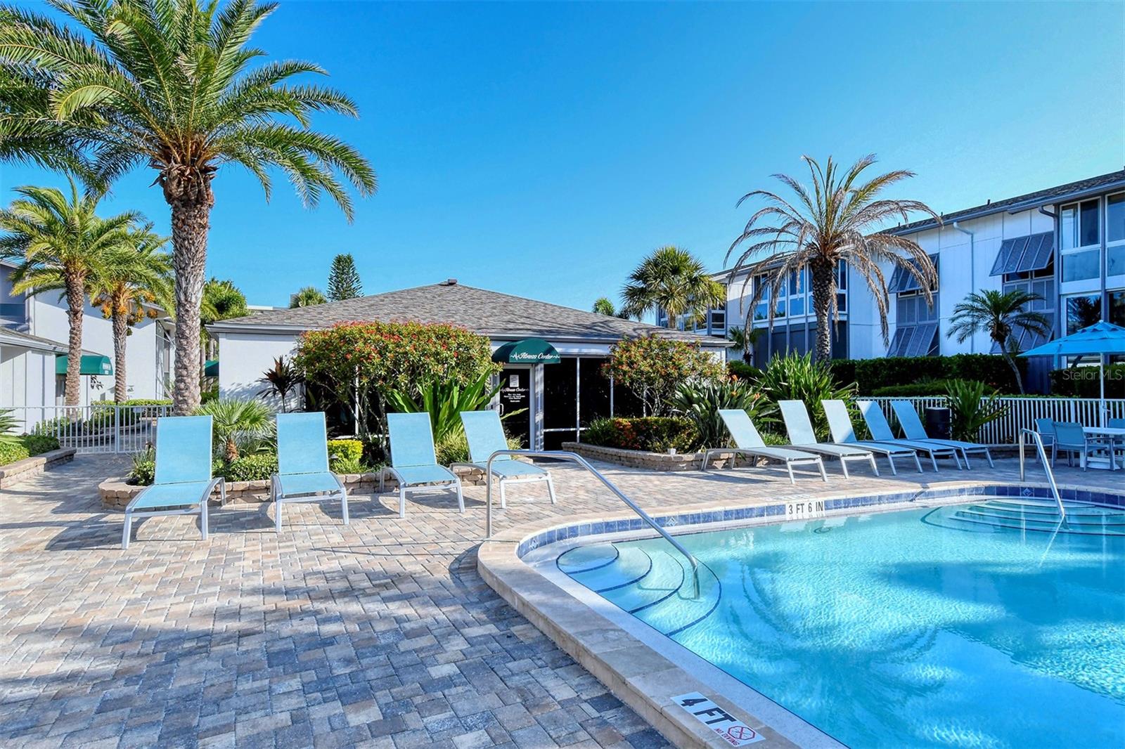 Image 47 of 88 For 1125 Peppertree Drive 706