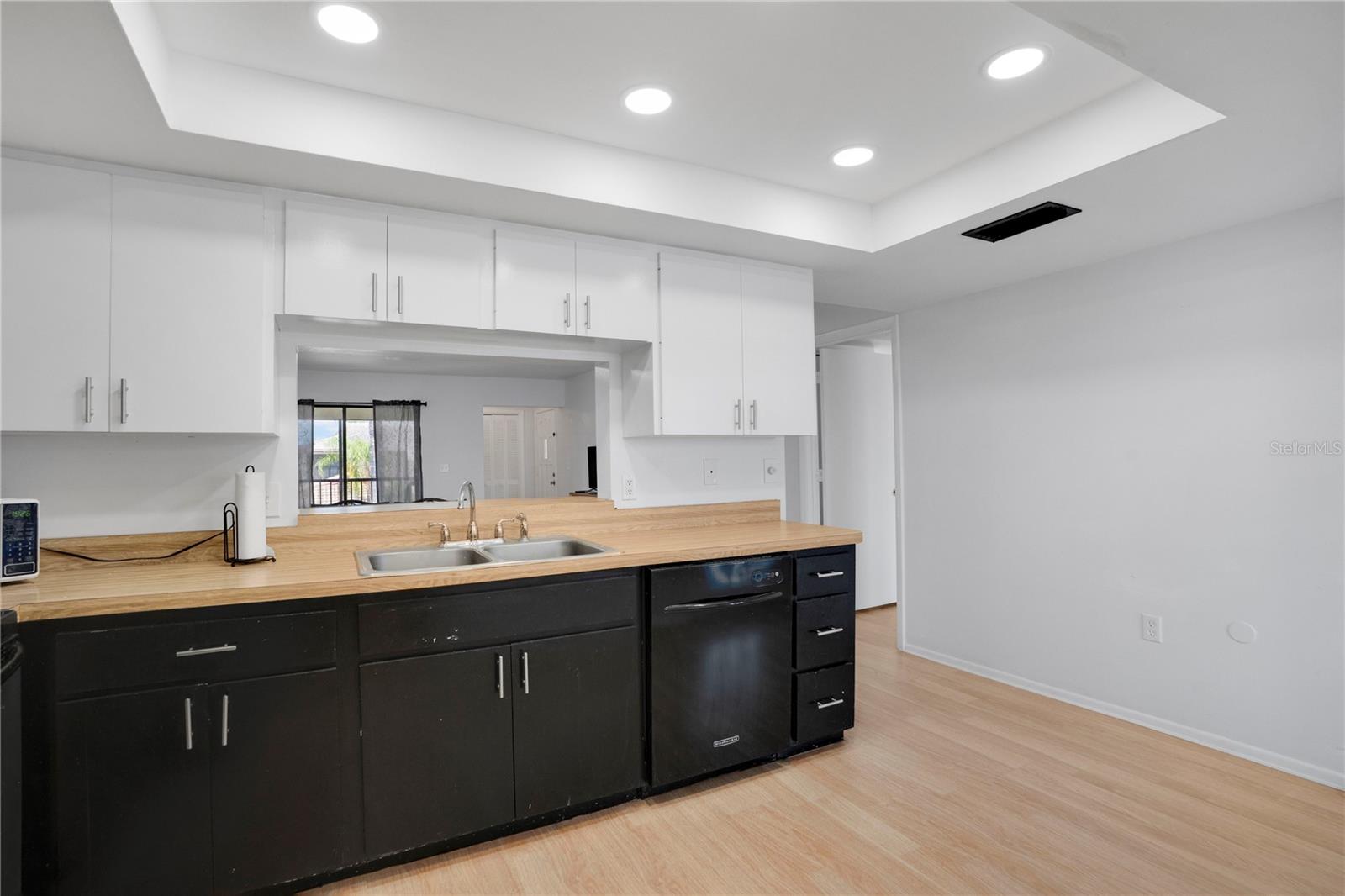 Image 16 of 31 For 2415 Bayshore Gardens Parkway 8