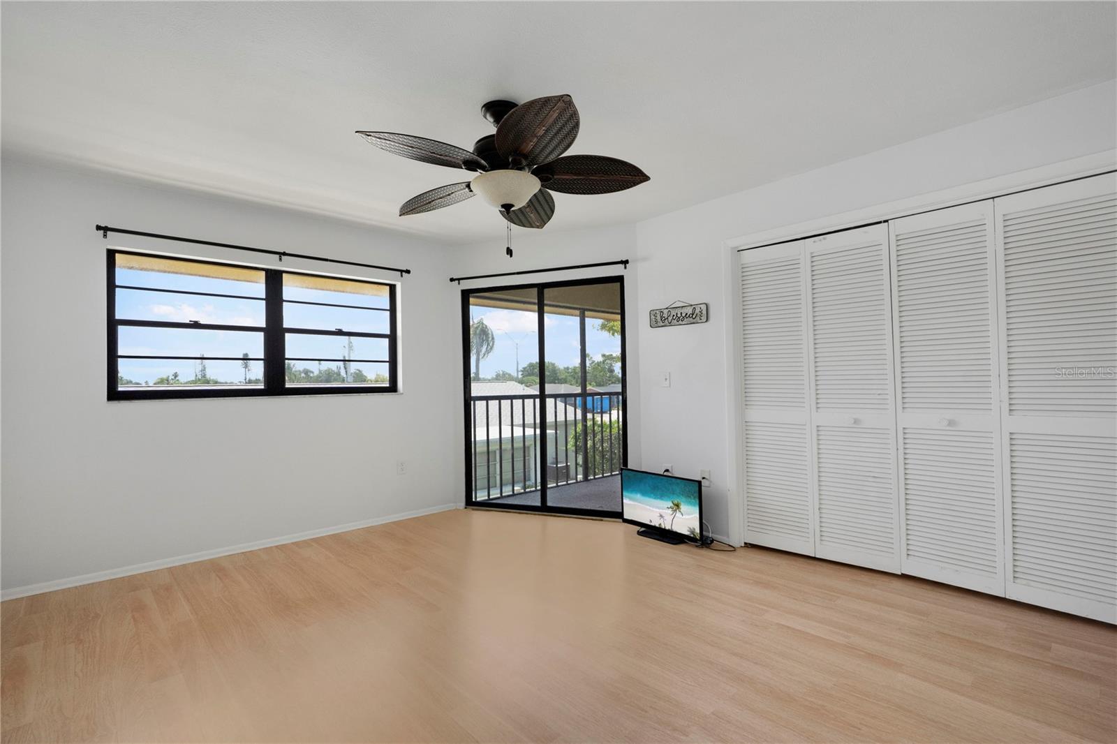 Image 25 of 31 For 2415 Bayshore Gardens Parkway 8