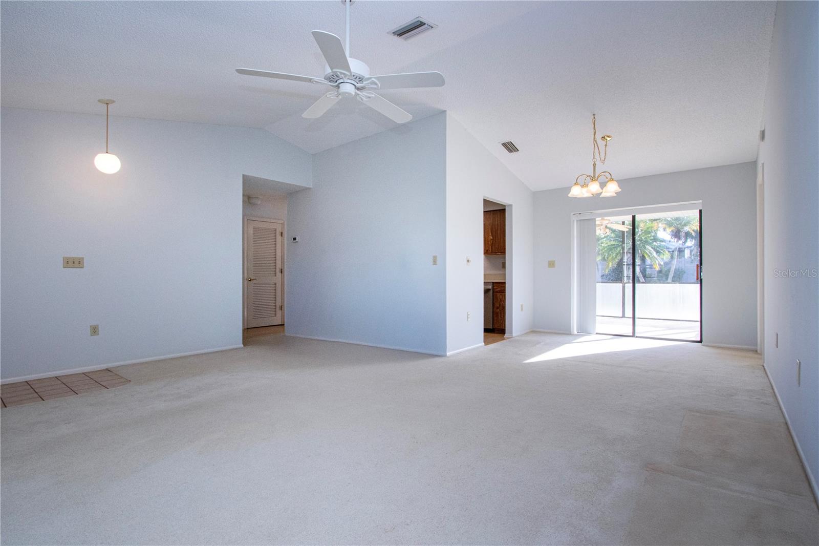 Image 7 of 66 For 3815 Kingston Boulevard