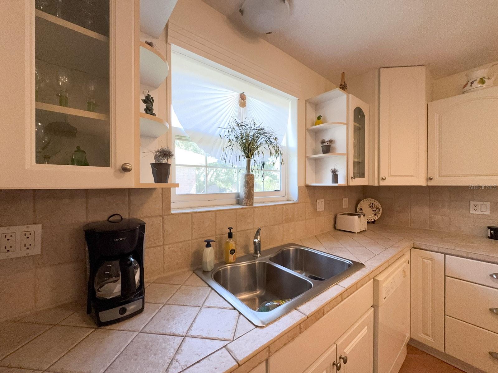 Image 11 of 21 For 3810 37th Street S 63