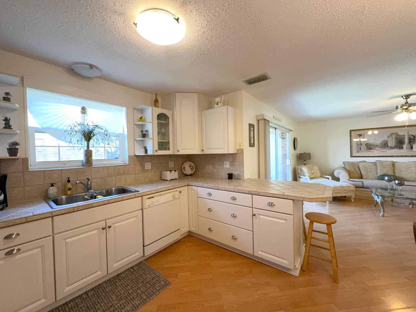 Image 9 of 21 For 3810 37th Street S 63