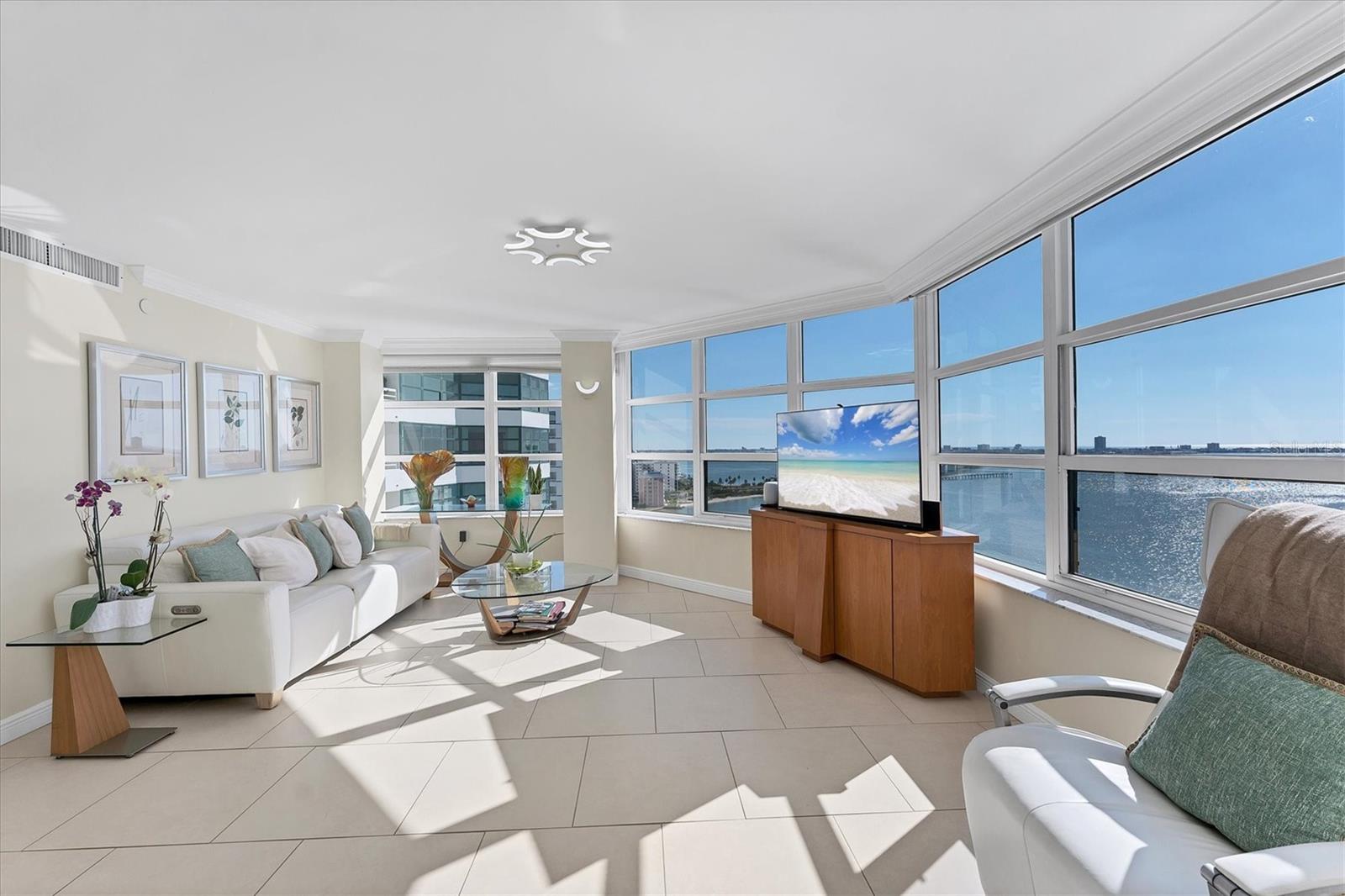 Image 11 of 59 For 988 Blvd Of The Arts  1714