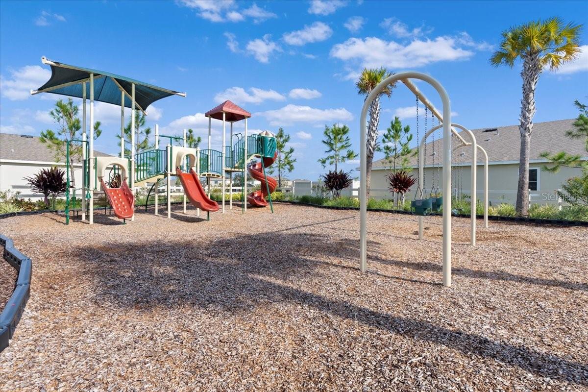 Image 40 of 50 For 17119 Harvest Moon Way