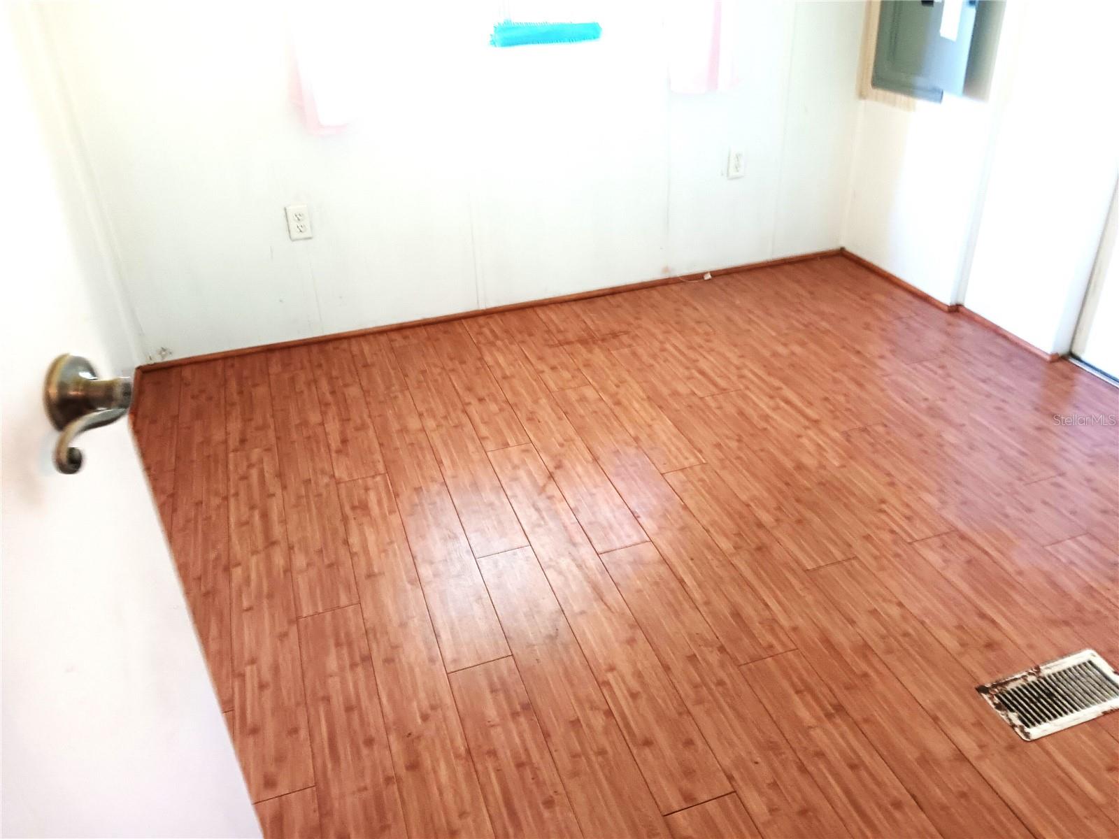 Image 10 of 25 For 348 Tropic Drive