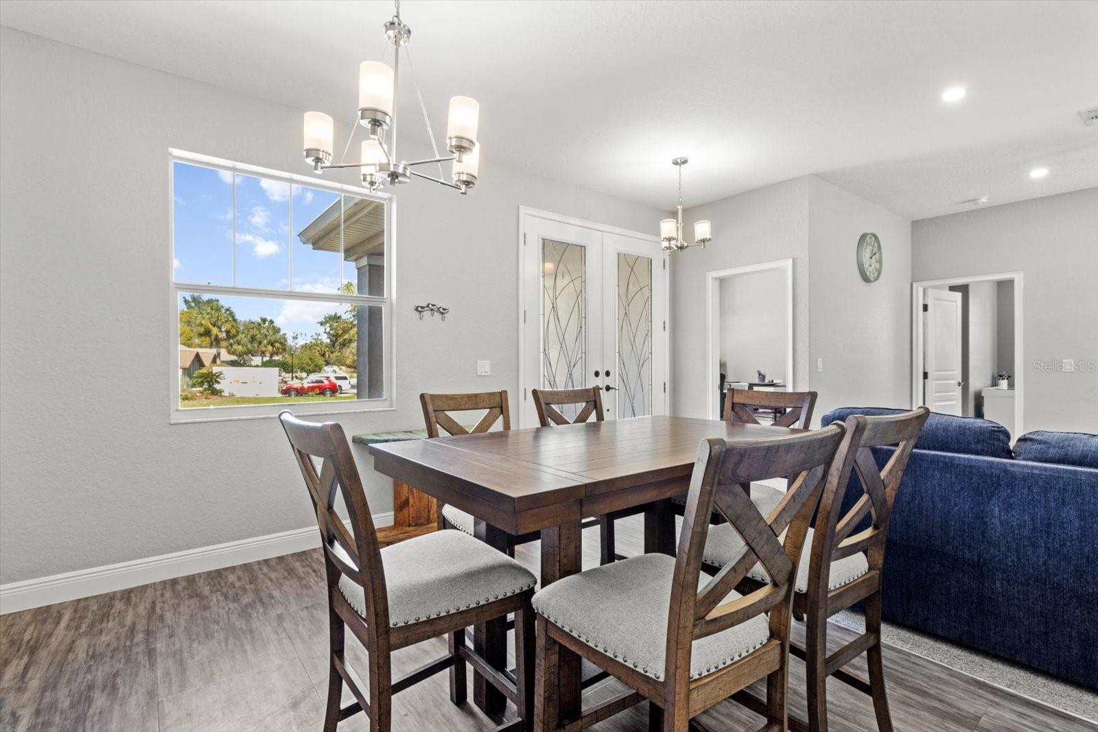 Image 21 of 66 For 11752 Valley Spring Lane