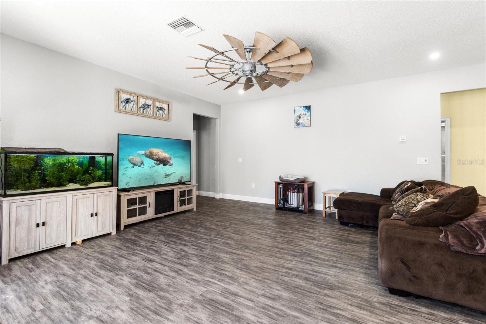 Image 31 of 66 For 11752 Valley Spring Lane
