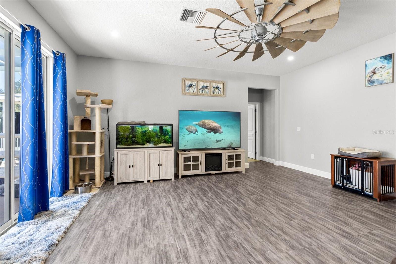 Image 33 of 66 For 11752 Valley Spring Lane