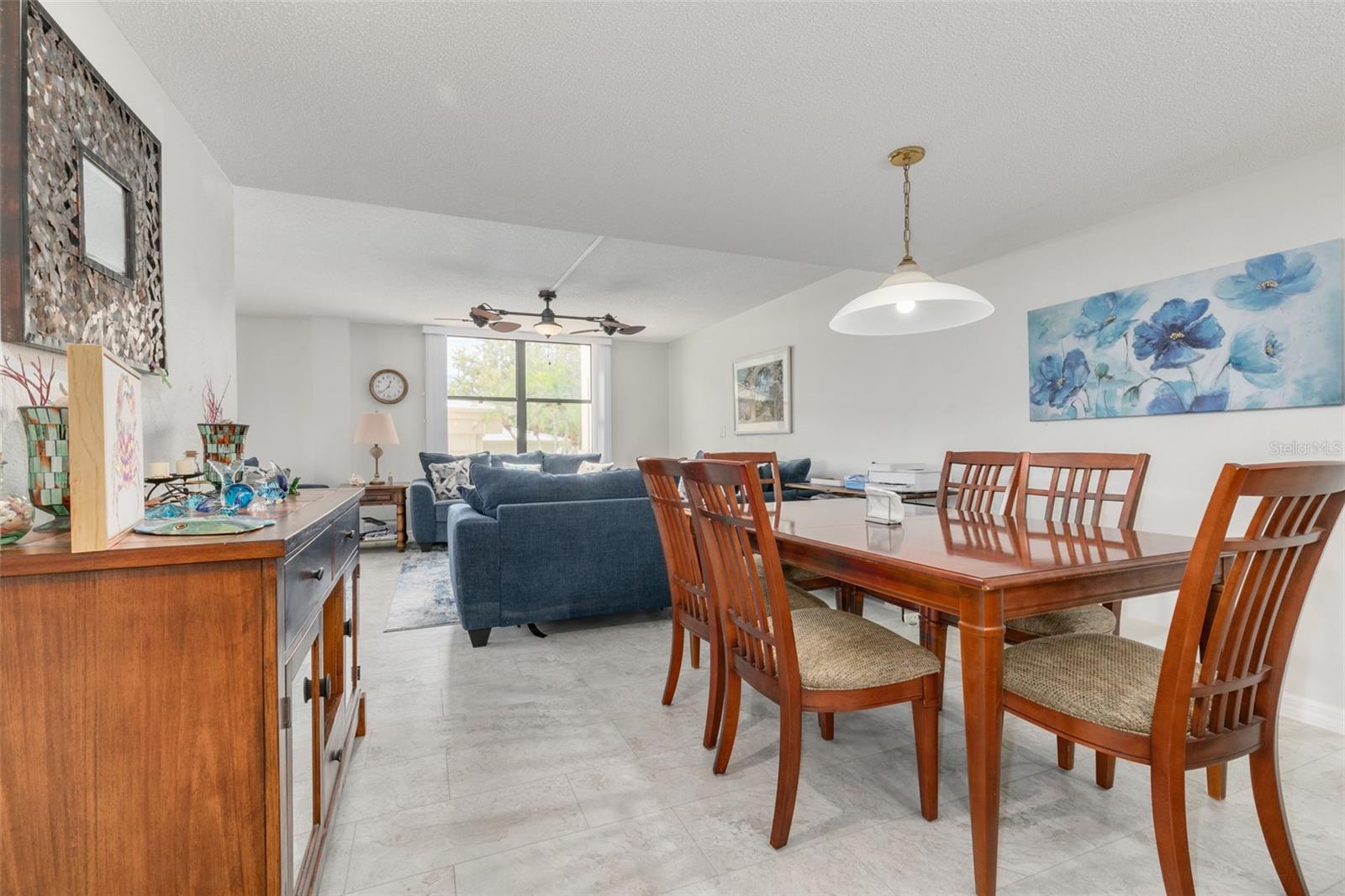 Image 17 of 54 For 8701 Midnight Pass Road 106a