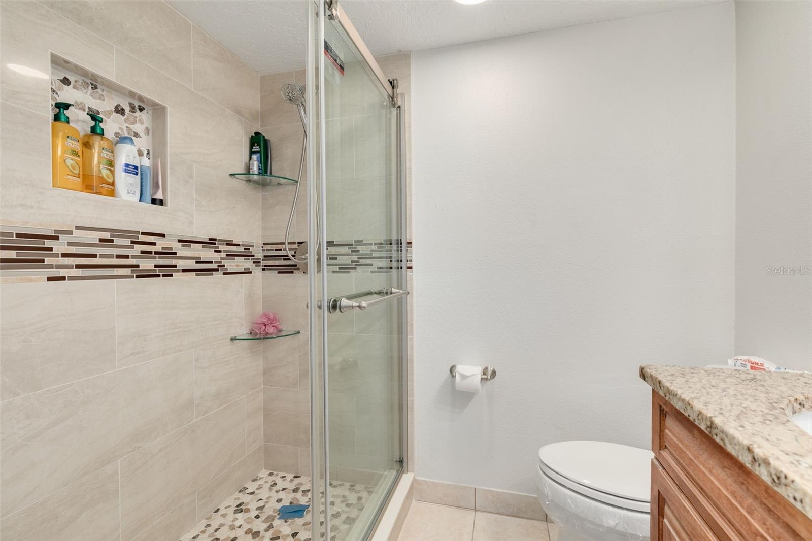 Image 27 of 54 For 8701 Midnight Pass Road 106a