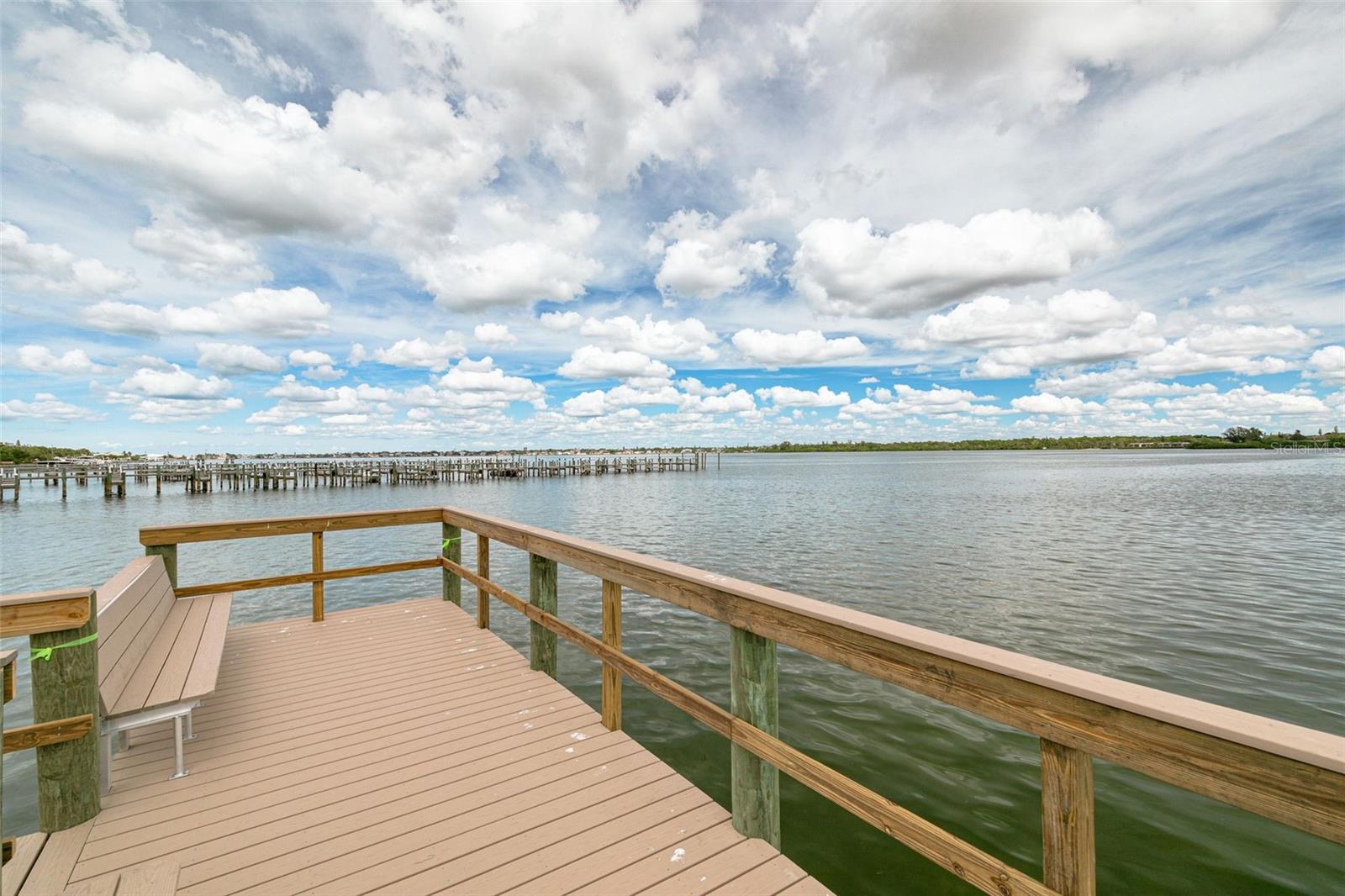 Image 46 of 54 For 8701 Midnight Pass Road 106a