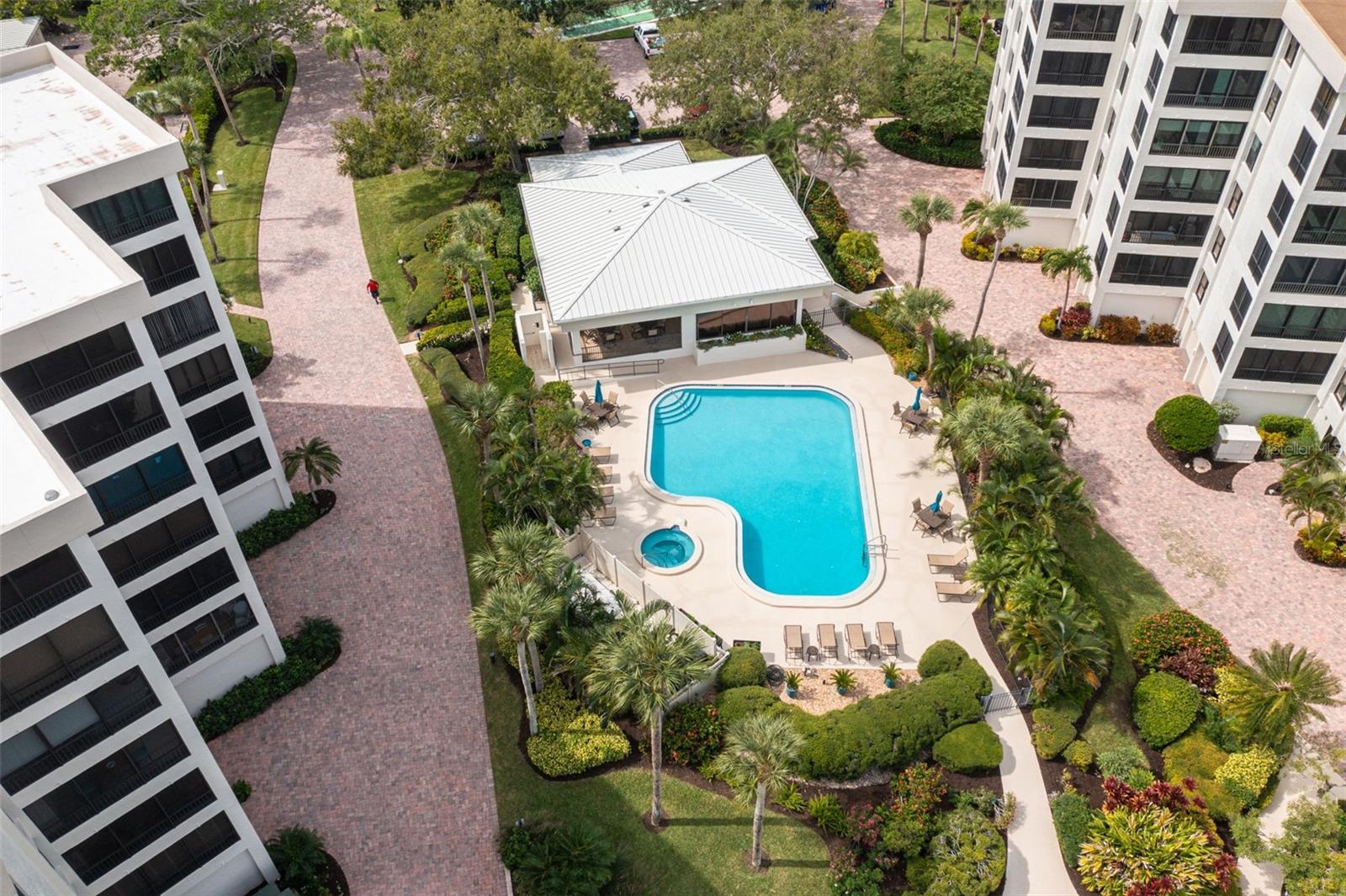 Image 54 of 54 For 8701 Midnight Pass Road 106a