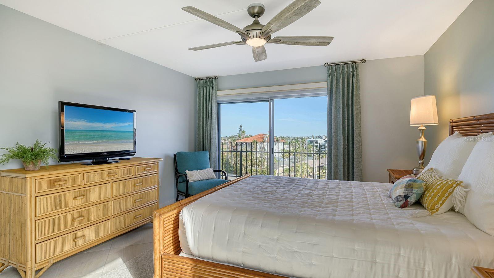 Image 20 of 46 For 101 Benjamin Franklin Drive 54