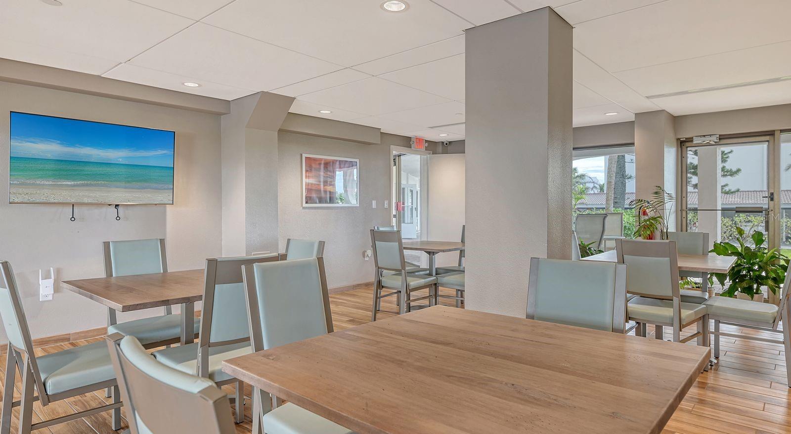 Image 36 of 46 For 101 Benjamin Franklin Drive 54