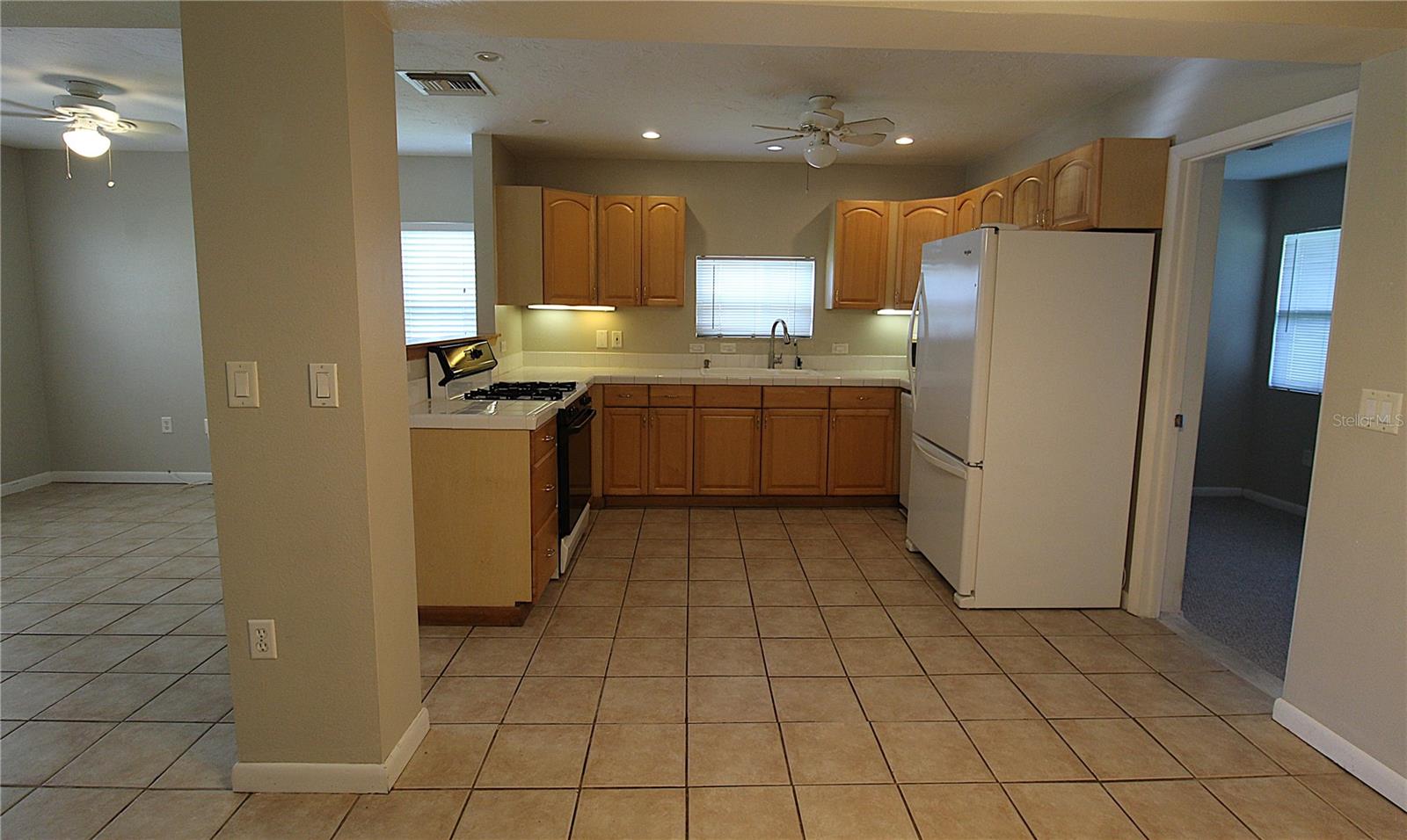 Image 2 of 11 For 3331 Yorktown Street