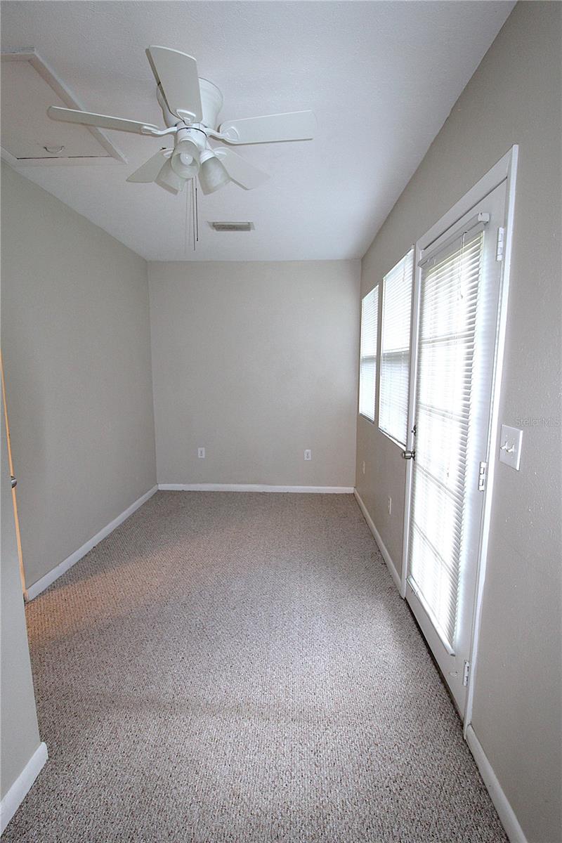 Image 6 of 11 For 3331 Yorktown Street