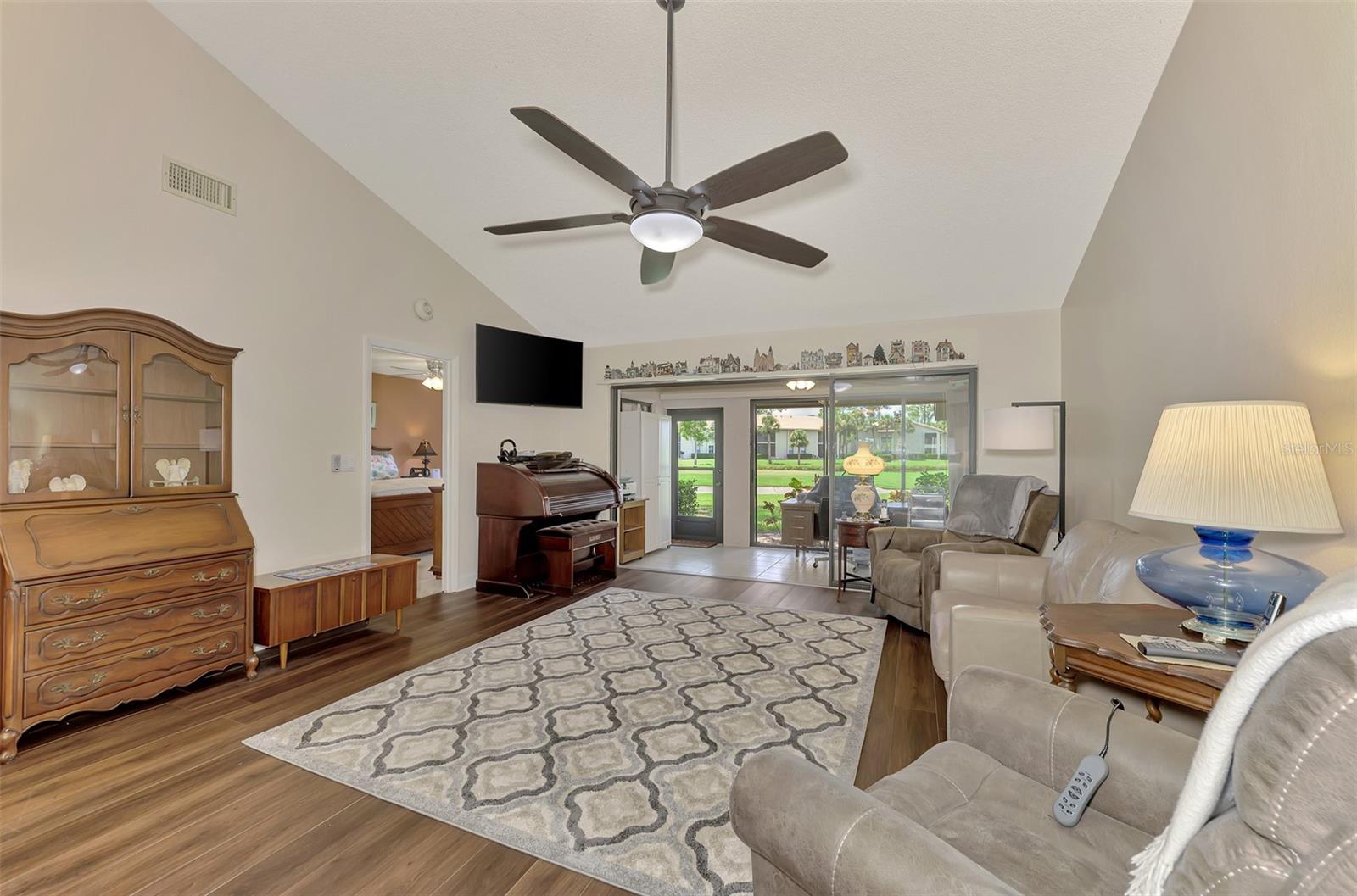 Image 10 of 42 For 4521 Kingsmere  6