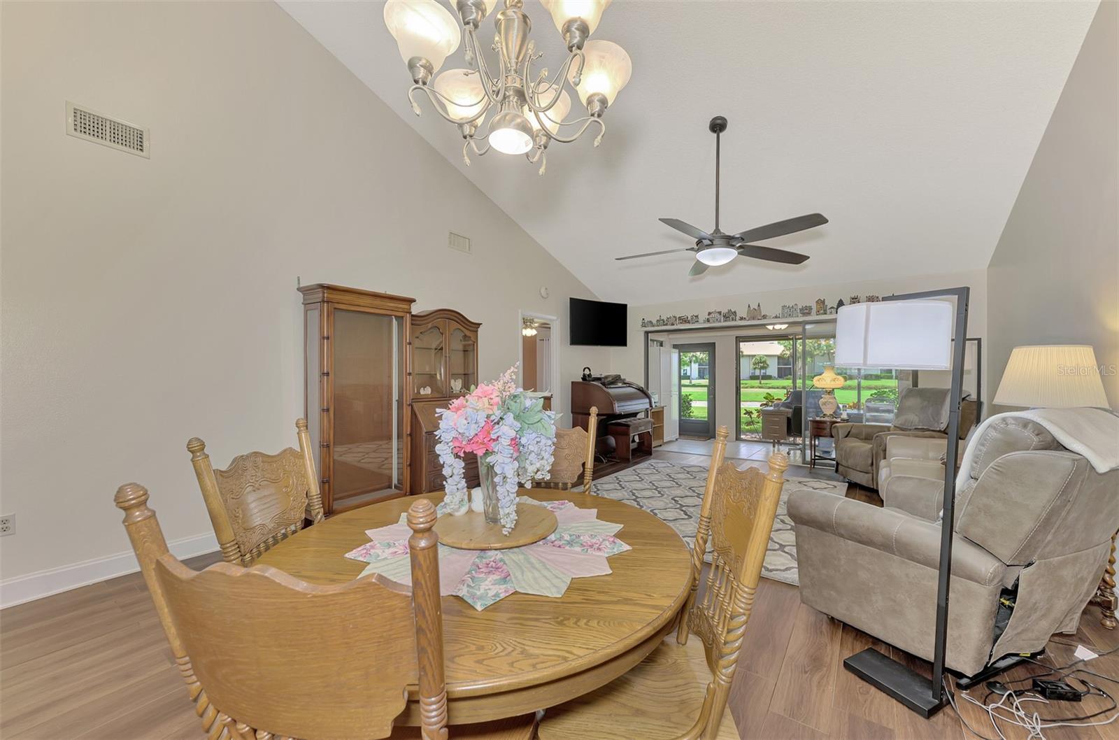Image 8 of 42 For 4521 Kingsmere  6
