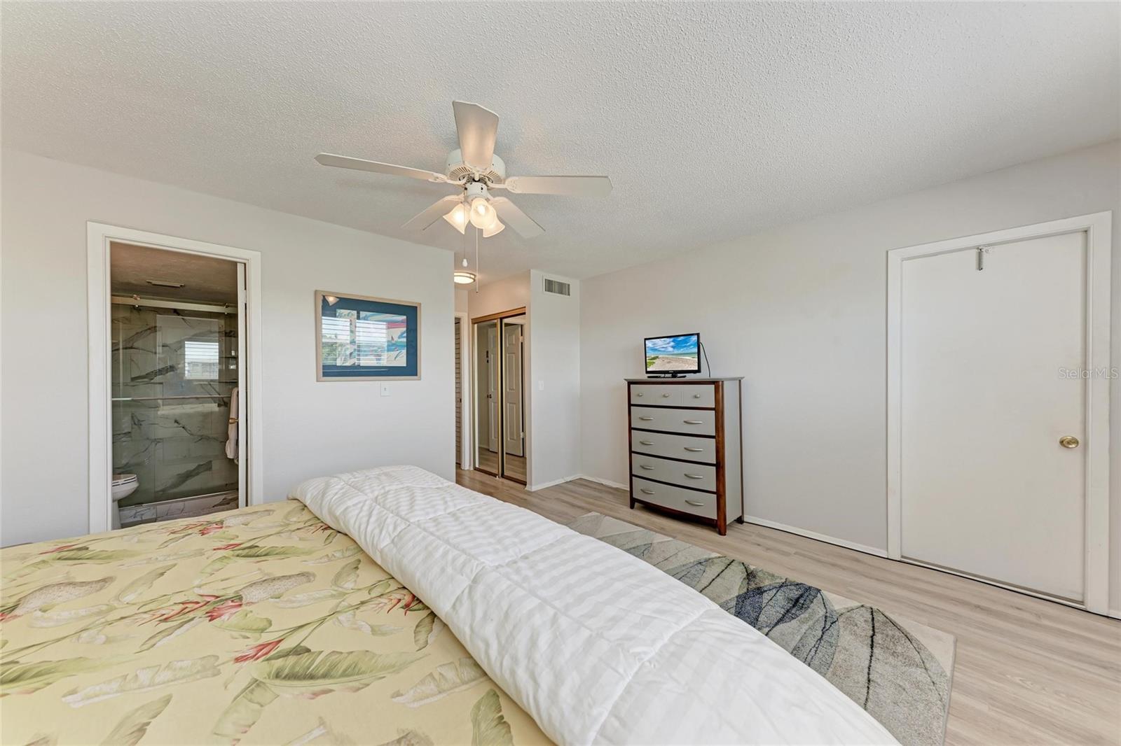 Image 9 of 20 For 4040 Ironwood Circle 401f