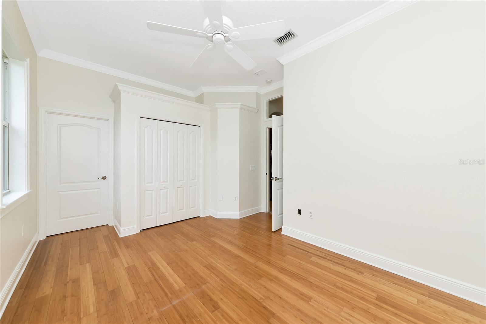 Image 23 of 54 For 12535 Cara Cara Loop