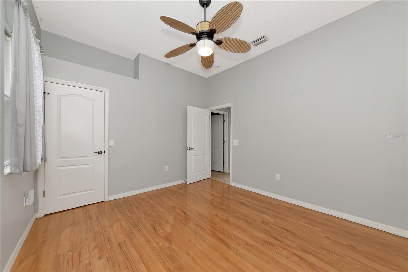 Image 28 of 54 For 12535 Cara Cara Loop