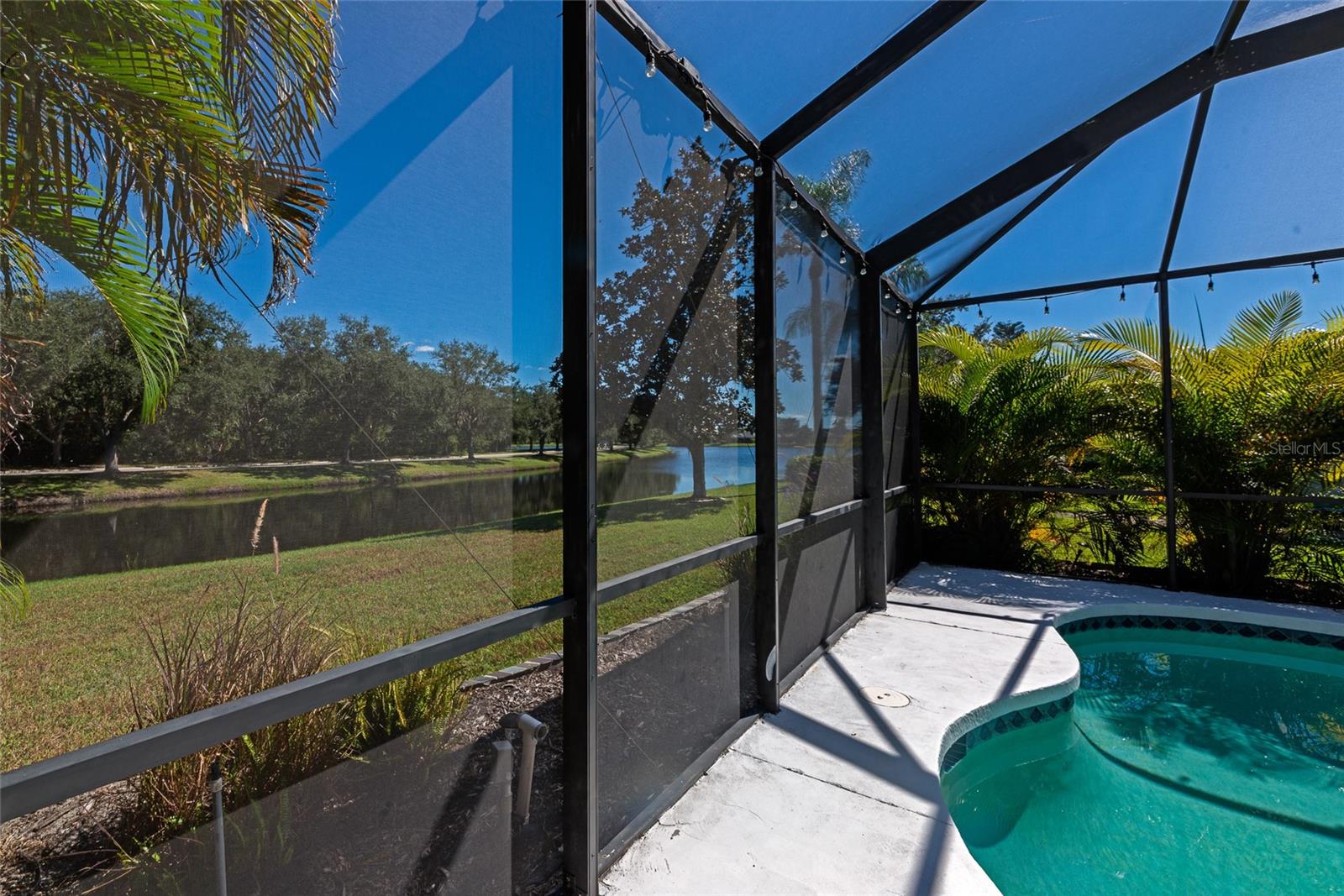 Image 35 of 54 For 12535 Cara Cara Loop