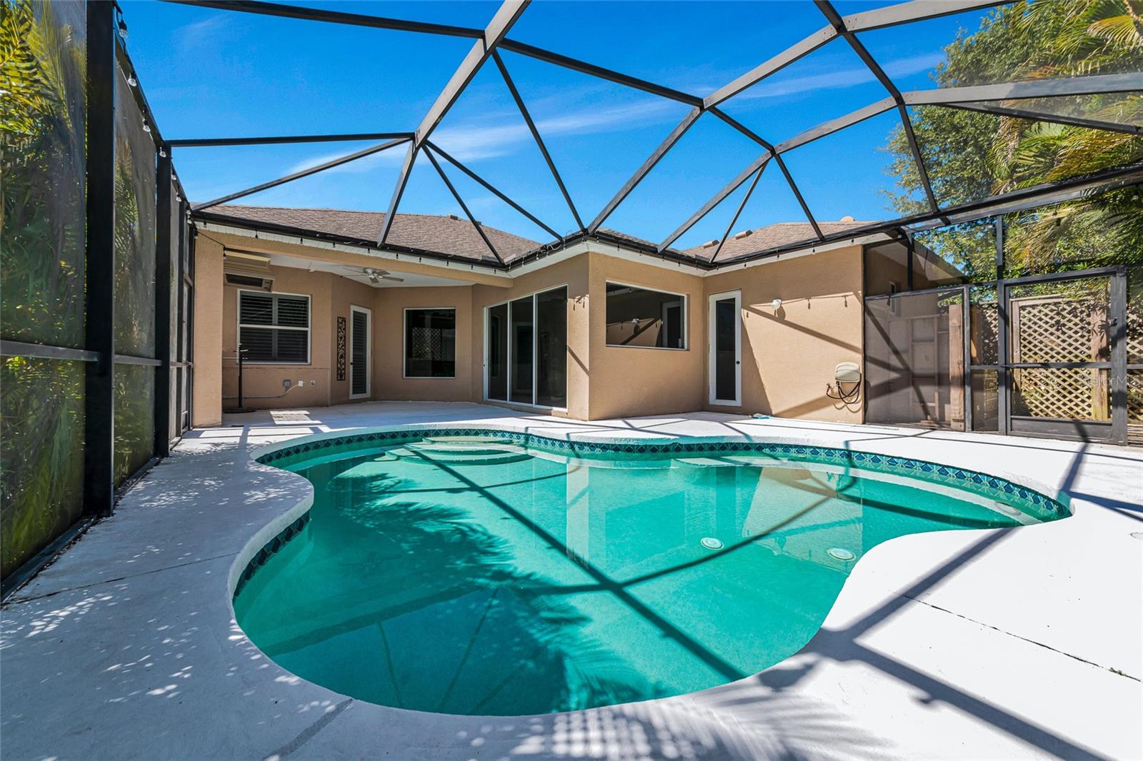 Image 37 of 54 For 12535 Cara Cara Loop