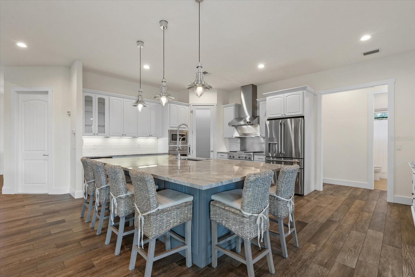 Image 10 of 60 For 6816 Hawkins Road