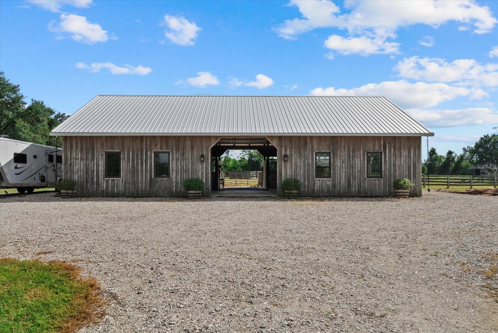 Image 41 of 60 For 6816 Hawkins Road