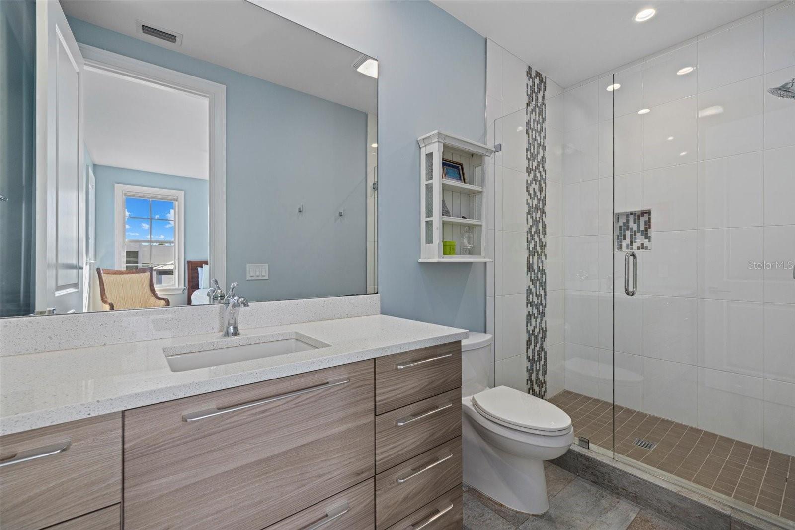 Image 34 of 88 For 5246 Avenida Del Mare