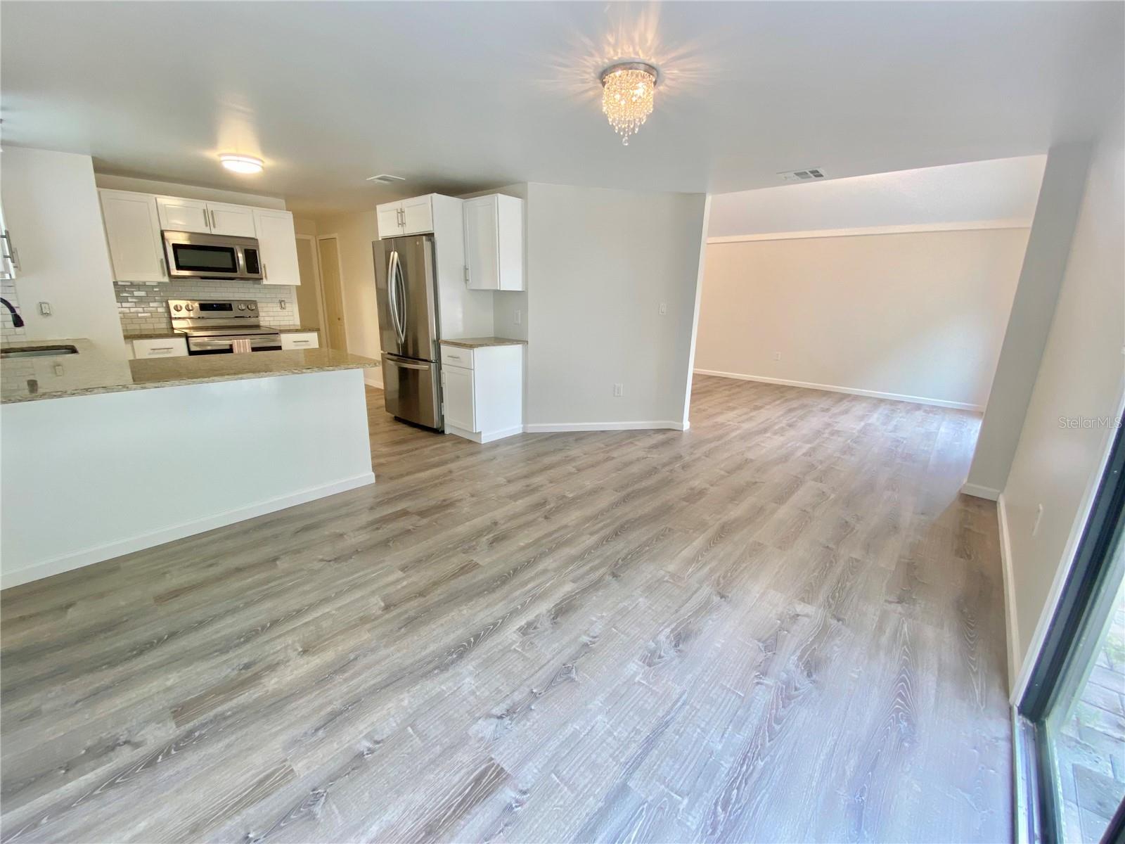 Image 10 of 41 For 5140 Birch Avenue