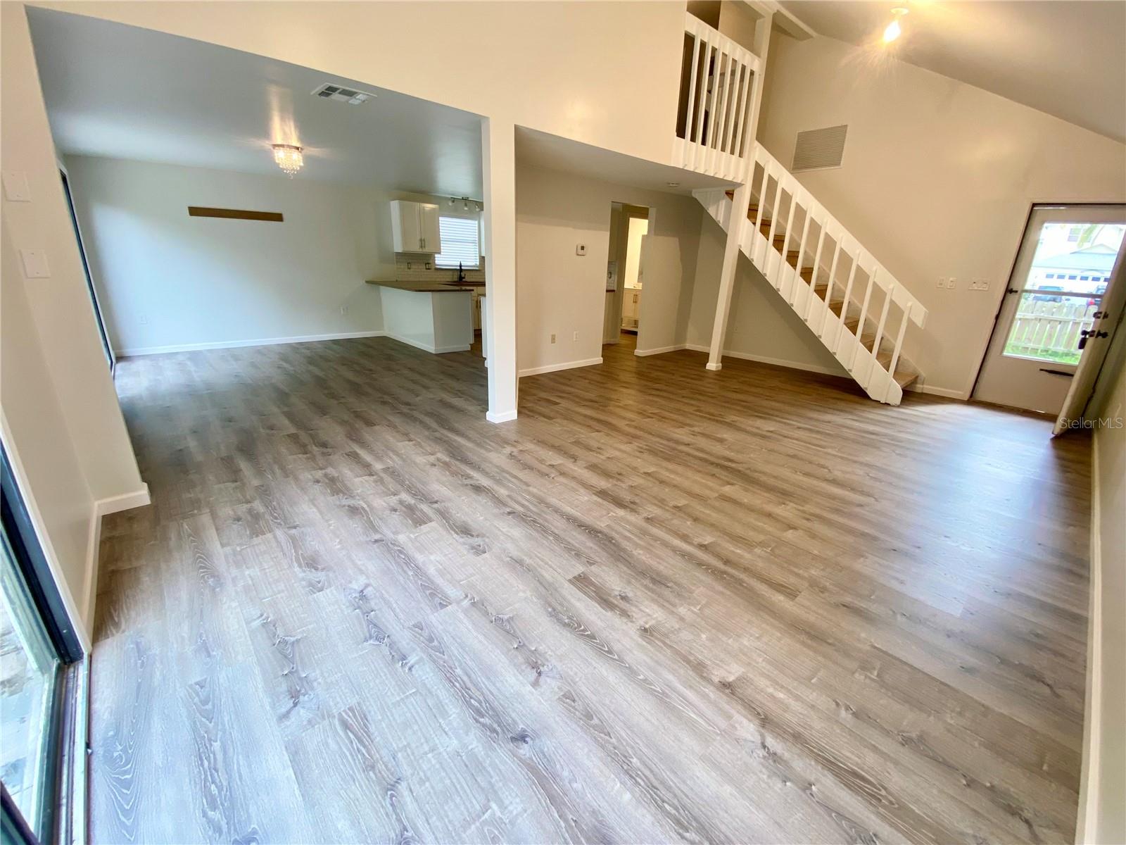 Image 3 of 41 For 5140 Birch Avenue