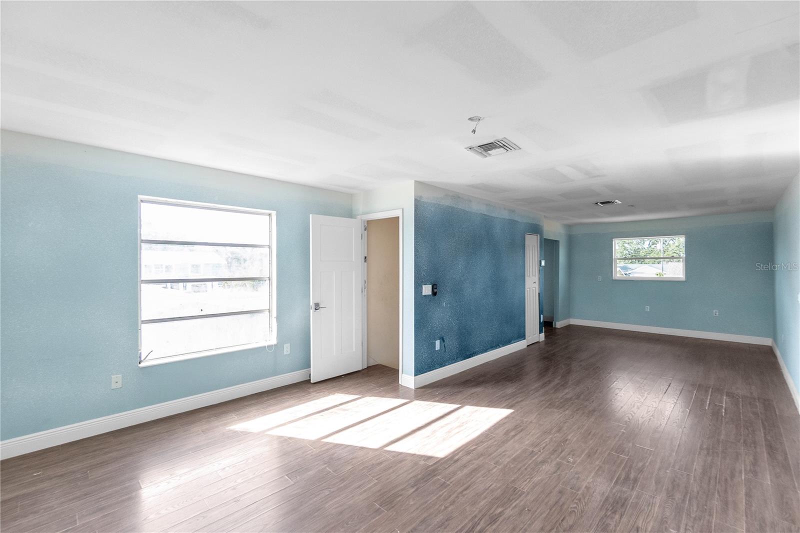 Image 24 of 46 For 4612 7th St Court E