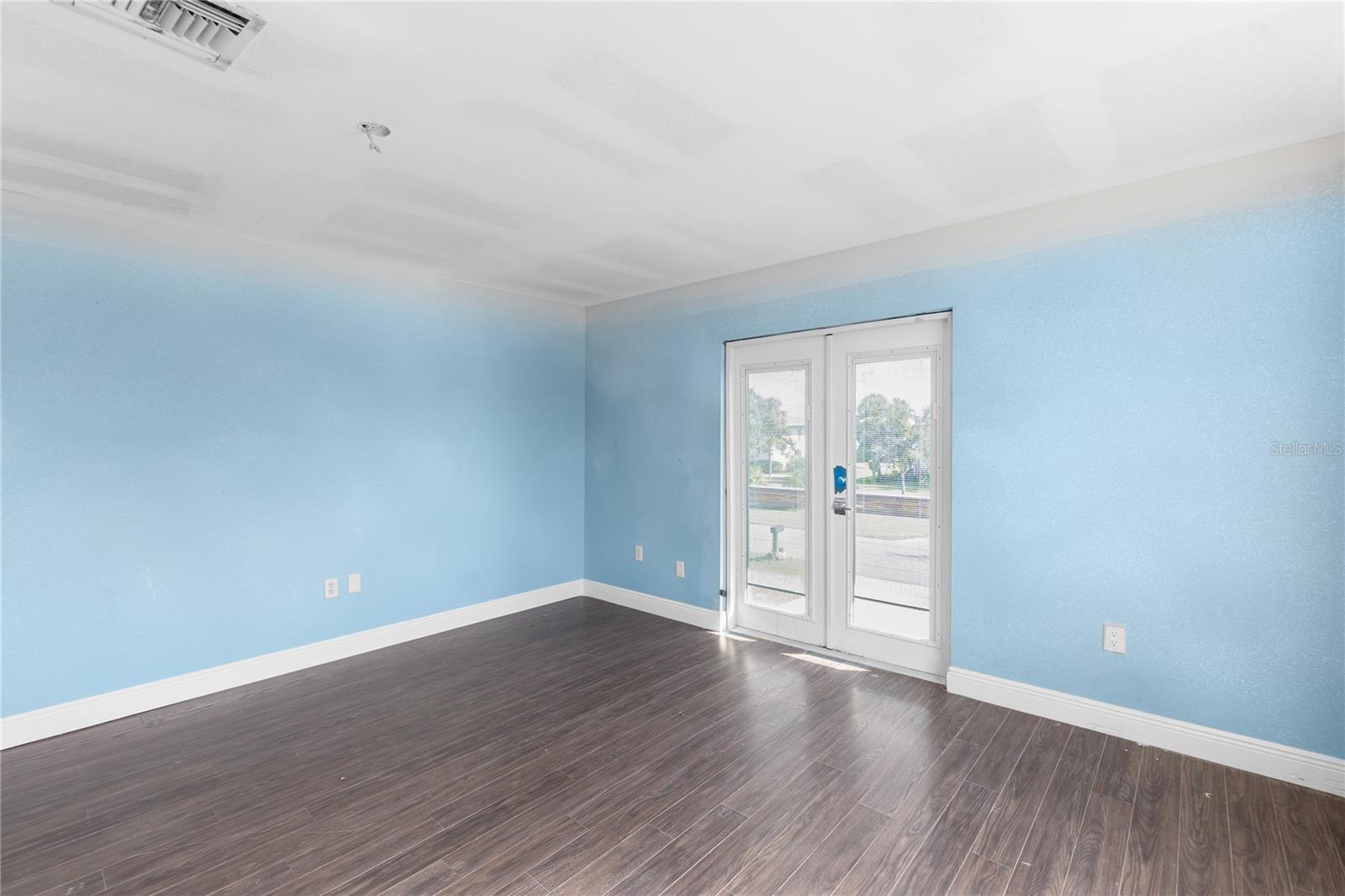 Image 30 of 46 For 4612 7th St Court E