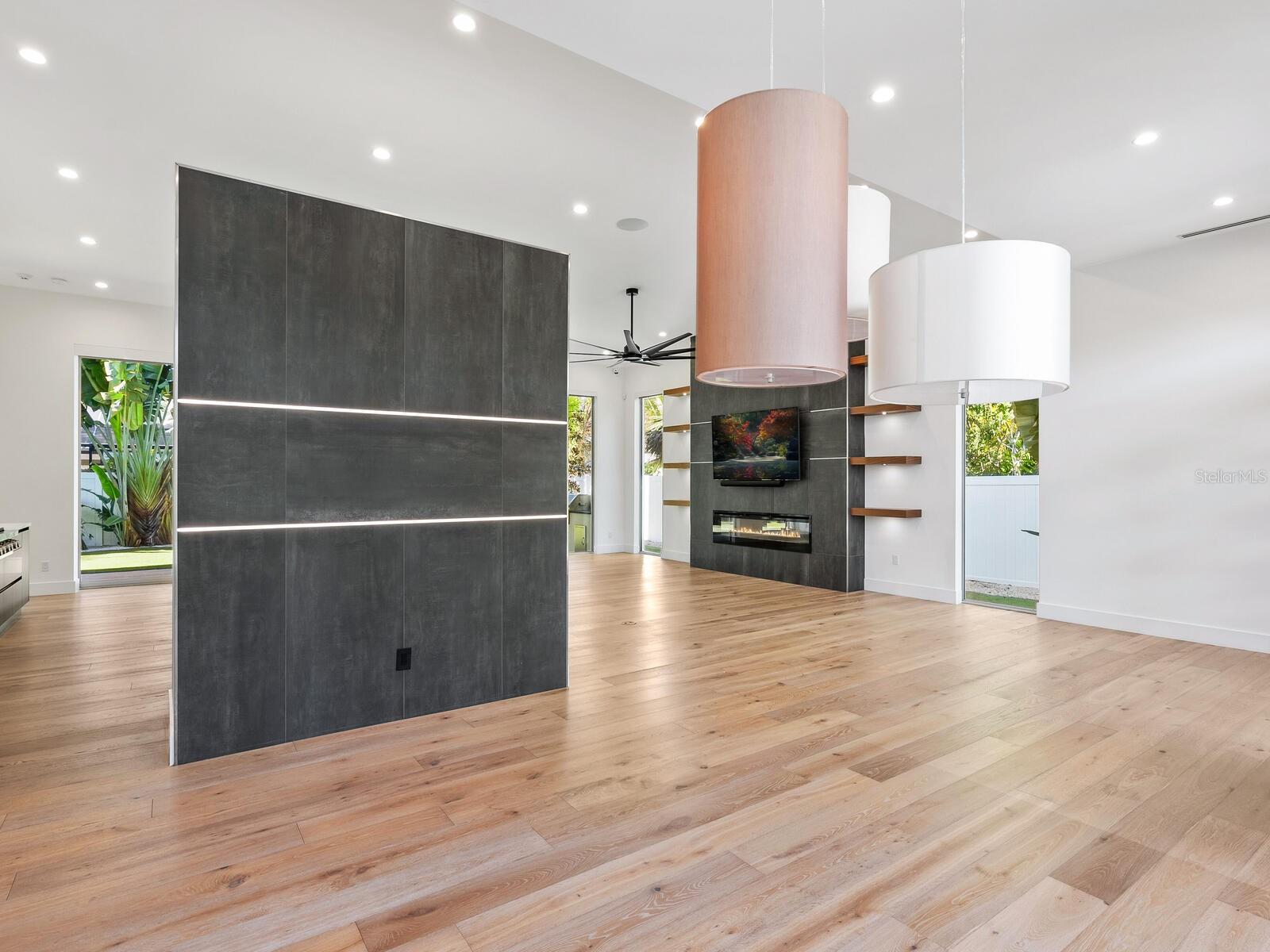 Image 18 of 70 For 2624 Mulberry Terrace